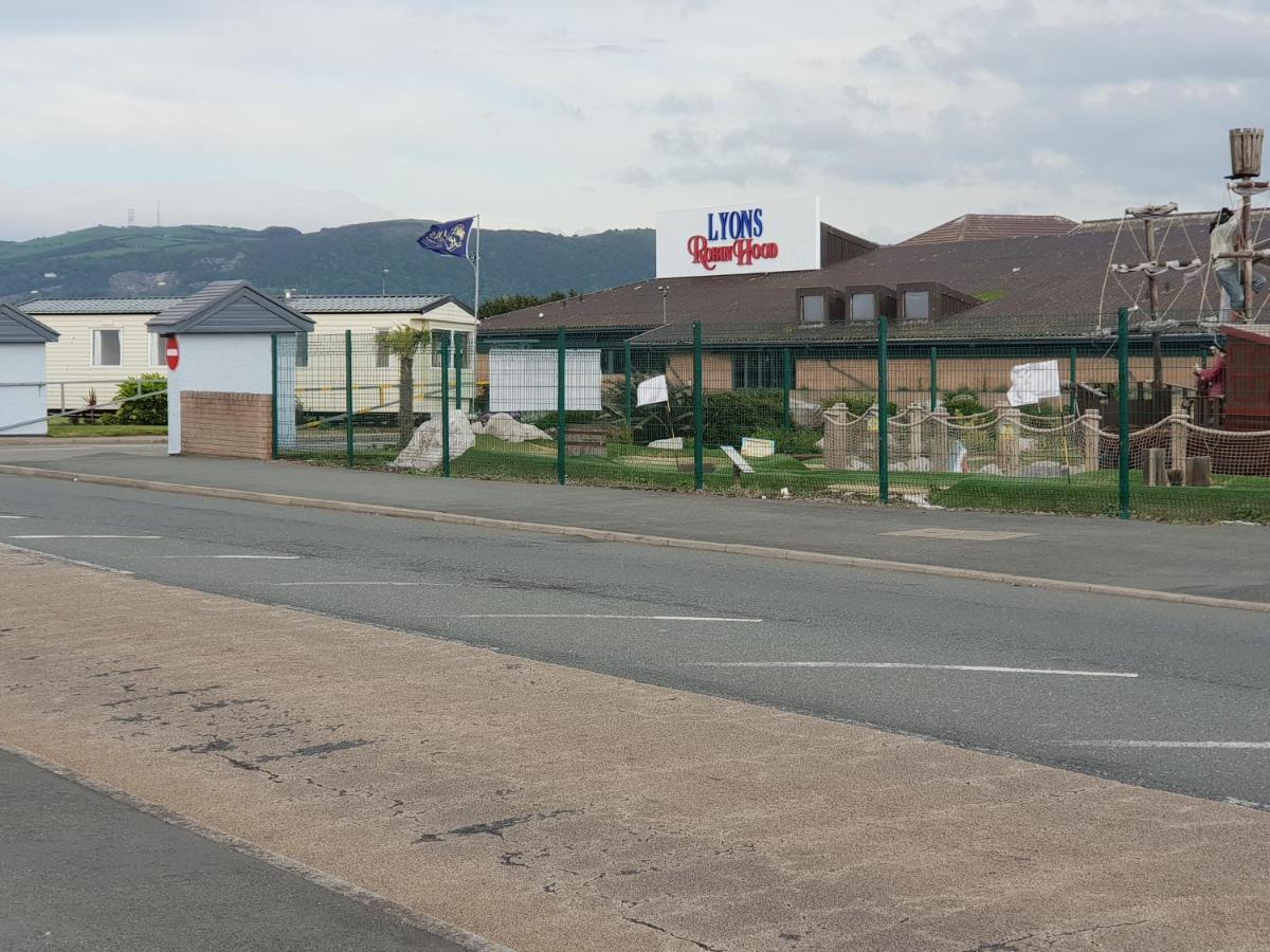 Holiday Home In Lyons Robin Hood Holiday Park Meliden Exterior foto